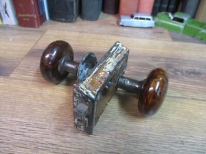 Antique Brown Swarl Porcelain Door Knobs Lock Plate Early 1900 S Architectural Ebay
