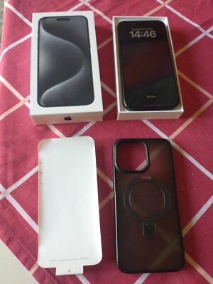 Apple iPhone 15 Pro Max - 1TB - Schwarz Titan (Entsperrt)