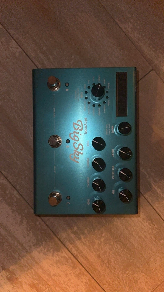 Strymon BigSky Multi Reverb Effects Pedal - Image 2 of 4