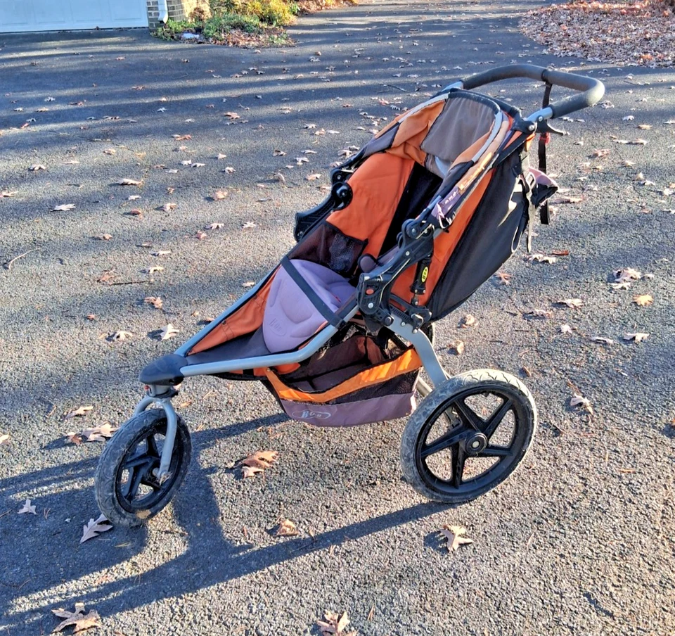 BOB Revolution SE BB095922 Jogging Stroller Orange All Terrain 3-Wheel w/Canopy - Image 2 of 4