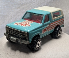 Hot Wheels 1989 Ford Bronco 4-Wheeler 1:64 Malaysia 4355 LOOSE With Motorcycle!