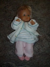 POUPEE / BAMBIN BLONDE DE LA MARQUE ESPAGNOLE FAMOSA 45 CM BON ETAT