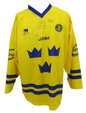 Henrik Zetterberg Team Sweden Signed/Autographed Yellow #20 Jersey  196570