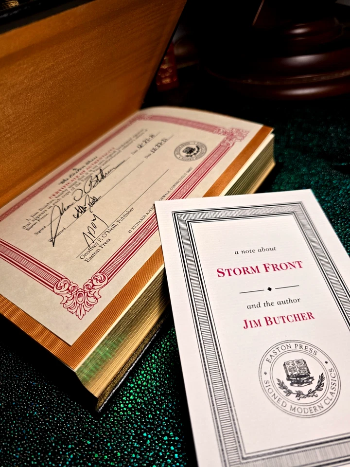 Storm Front (Dresden); Jim Butcher; Easton Press Limited Leatherbound (SIGNED) Foto 4 de 4