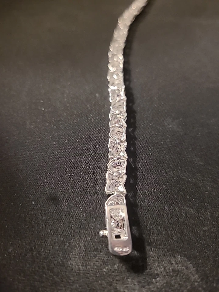 Sterling silver 925.Bracelet we're small hearts on it 7in 12grams - Image 2 of 4