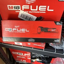 Milwaukee 2526-20 12V Oscillating Multi-Tool