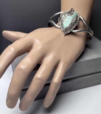 Southwestern Style Sterling Silver 925 Turquoise Cuff Bracelet 7-7.5 in
