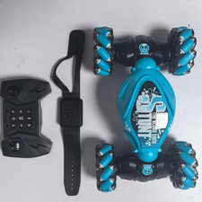 Car Toy 4WD Hand Gesture Sensing 360° RC Stunt Car Twist Off-Road Remote Control