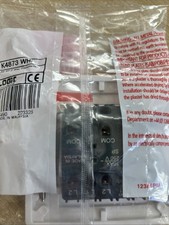 MK k4873 whi, Light Switch, 2 Way, 3 Gang