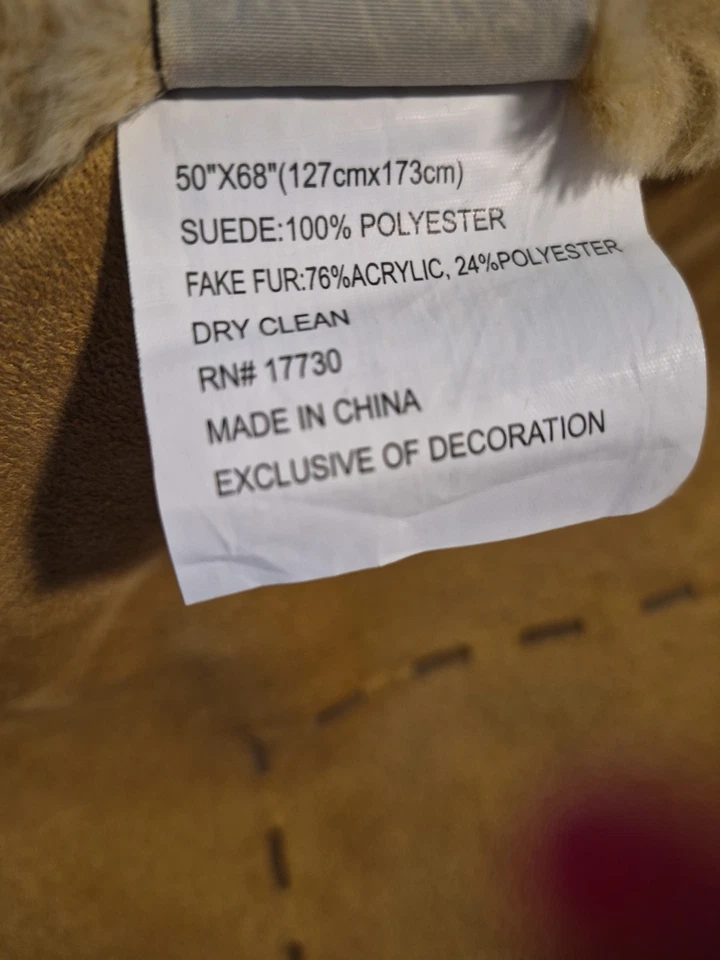 "Manta trasera de gamuza y piel sintética Woolrich Home bronceada 50x68"" y 23""" Foto 4 de 4