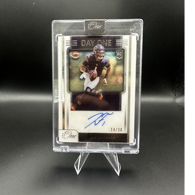 Panini One Day One Autographs Justin Fields #104 /30 Rookie Bears NFL