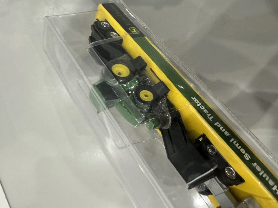 ERTL TOMY JOHN DEERE Silver HAULER SEMI AND VINTAGE TRACTOR NEW 35821P - Image 4 of 4