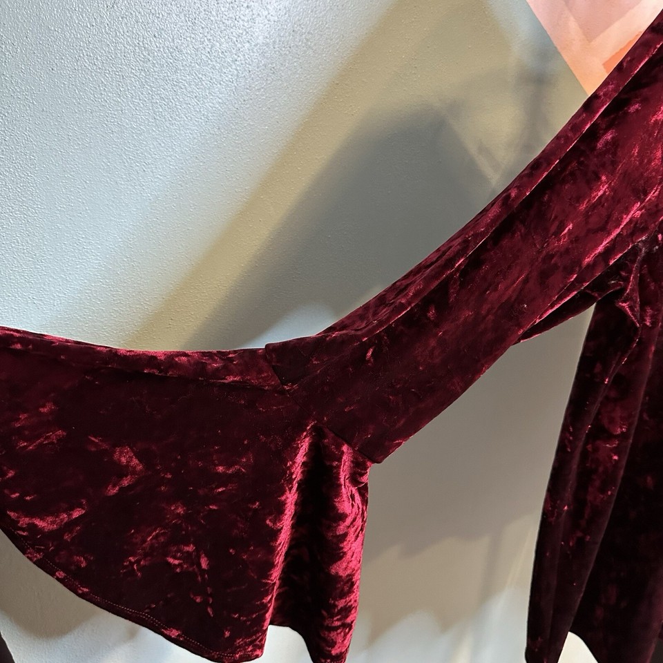 Beach Lunch Lounge Wine Burgundy Velvet Bell Sleeve Tie Back Long