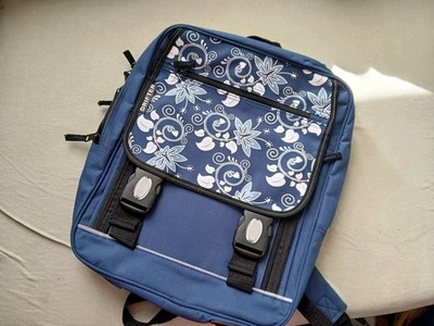Schulrucksack Mädchen, neuwertig, blau mit Blumenmuster