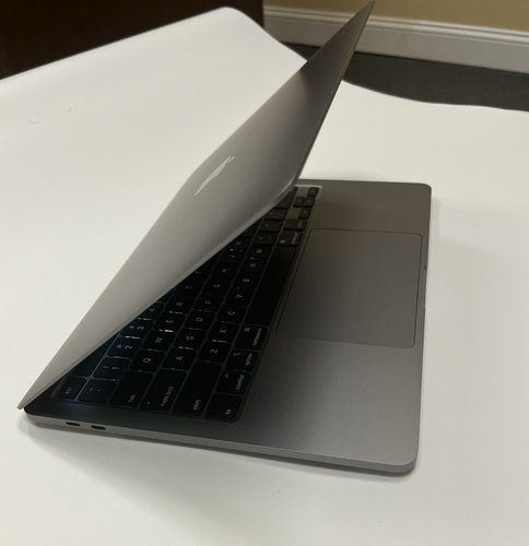 2020 MacBook Pro 13 inch 2.0 4-Core i5 16GB 500GB Iris Plus Graphics 1.5GB - Picture 7 of 10