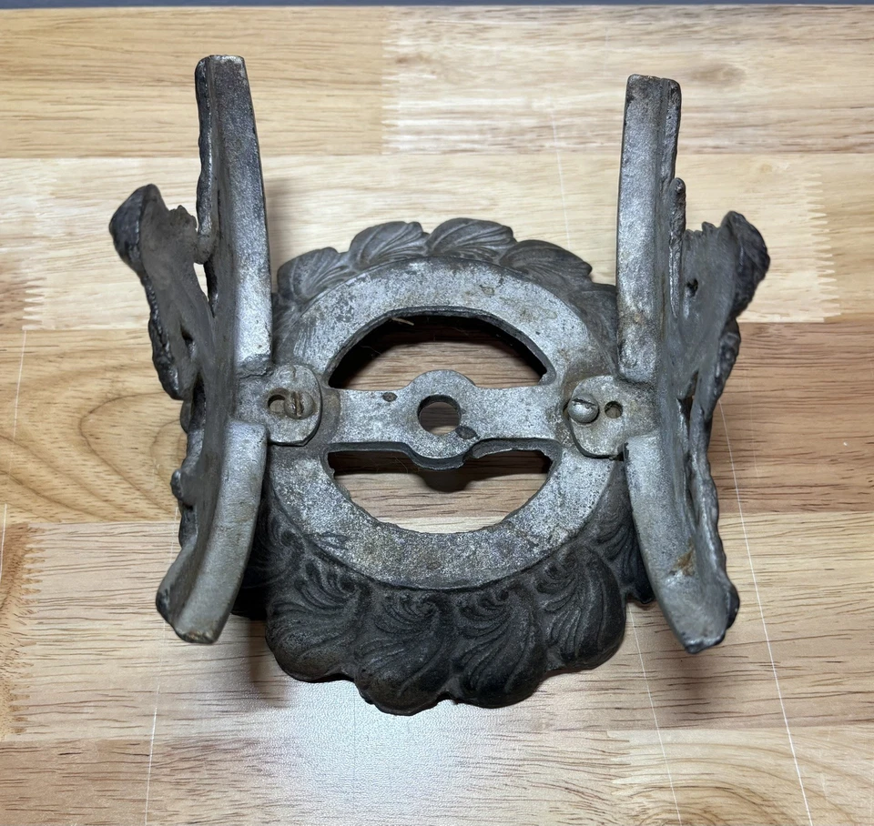 ANTIGUO SOPORTE PARA PECERA SIRENA DE HIERRO FUNDIDO ART DECO Foto 3 de 4