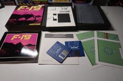 F-19 Stealth Fighter von Microprose ~ originalverpacktes Amiga Spiel