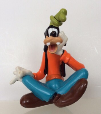 Disney Goofy 3-1/4 Inch PVC Figure Sitting Cross legged | eBay