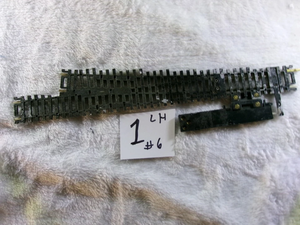 HO Scale Atlas #6 Left Hand Code 100 Switch w/Working Motor - Image 3 of 3