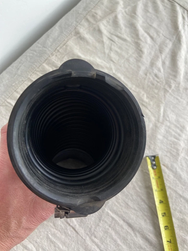 Limpiador de admisión de aire manguera tubo conducto 4,7 L 2007 Jeep Commander usado. Foto 3 de 3