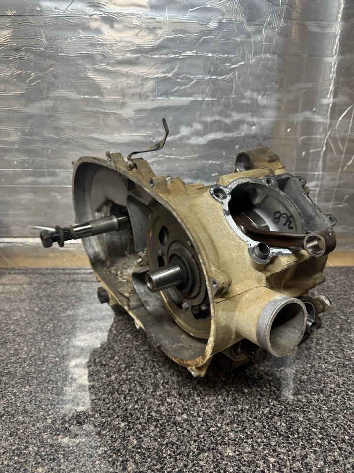 2006 Kawasaki Prairie 360 4x4 extremidade inferior estojos de motor manivela BOM - Imagem 2 de 4