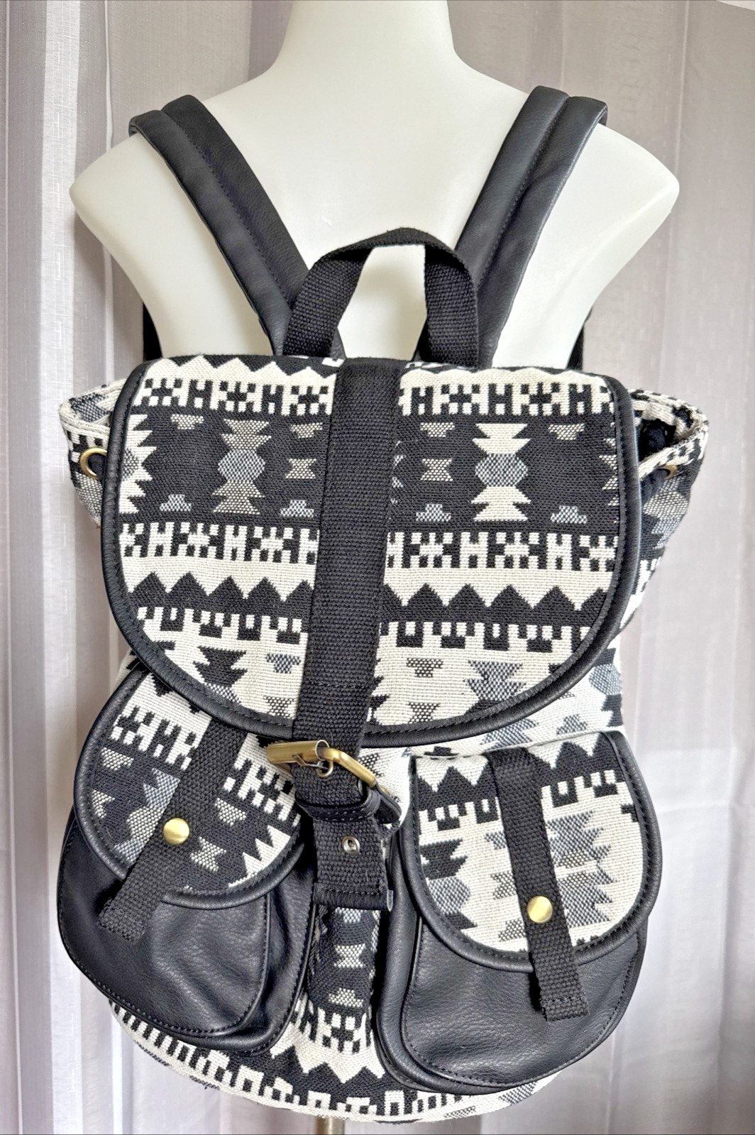 Mooloola Aztec Backpack Front Pockets Drawstring … - image 1