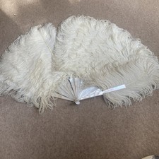 Vintage białe strusie pióro dan 17" 43cm 18 piór - niewielkie uszkodzenia