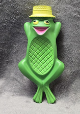 Vintage Avon Squeak Toy Freddy The Frog Plastic Floating Soap Dish Holder 1960's