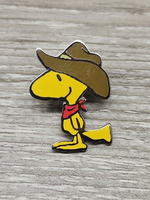 Peanuts Woodstock Cowboy Knotts Berry Farm Lapel Pin Vintage