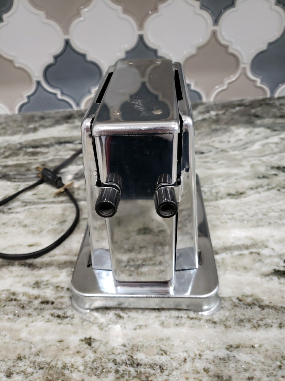 Vintage Chrome Metal Toaster Toastess Corporation Canada Model 202