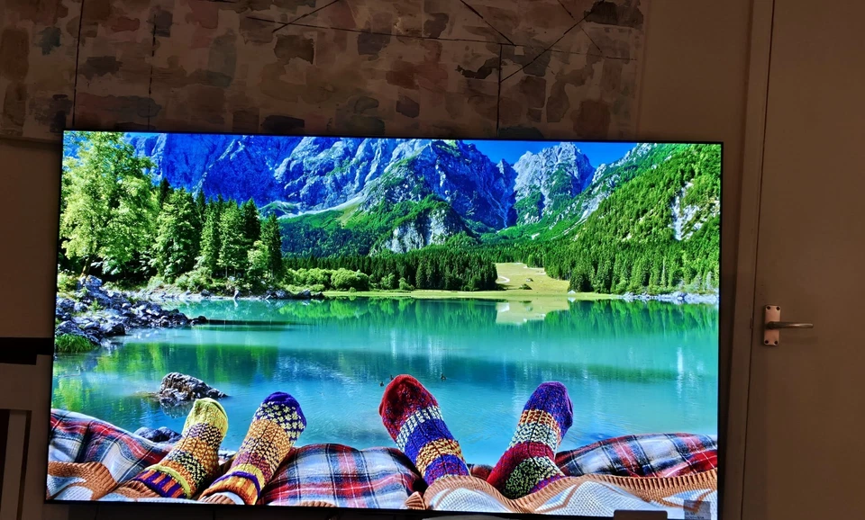 LG OLED65G26LA 65" 4K AI OLED Smart TV - Black - Image 4 of 4