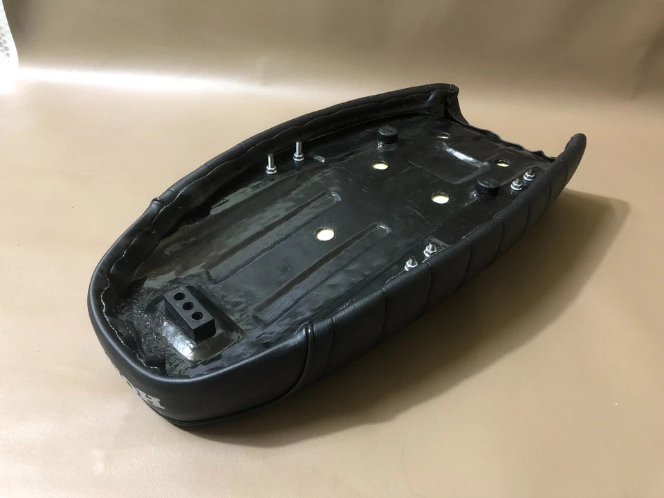 Honda CB200 CB200T 1974-1976 doble asiento de motocicleta estilo bajo. Foto 4 de 4