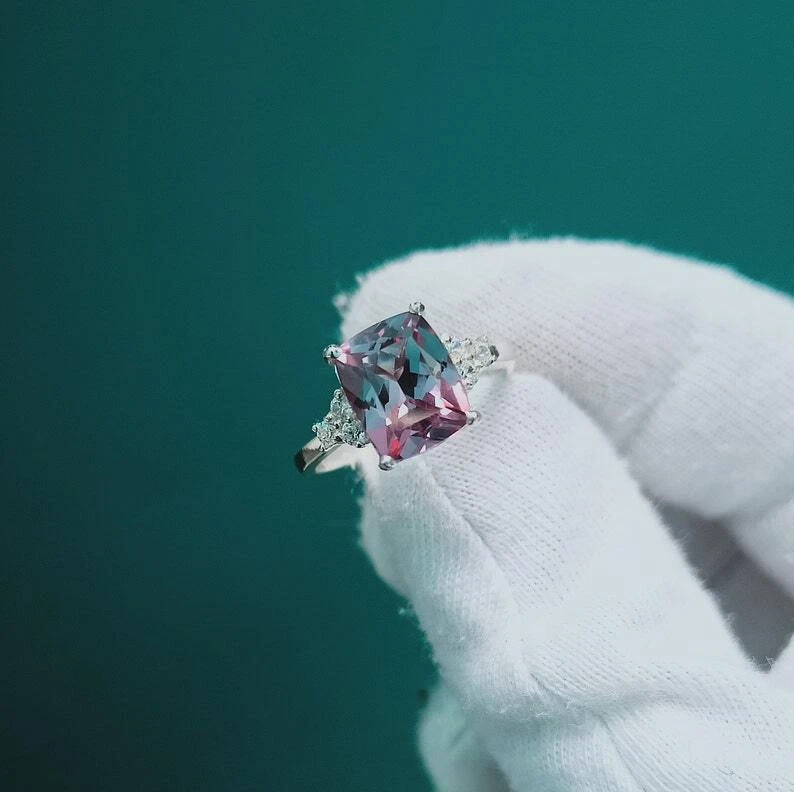 Anello alessandrite, anello alessandrite creato in laboratorio, anello con pi... - Immagine 2 di 4