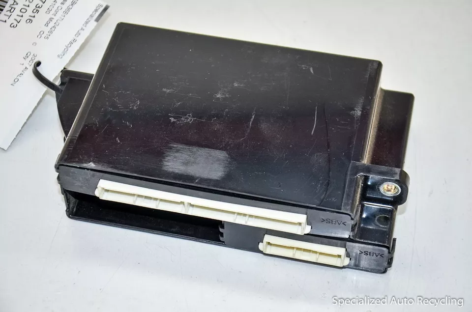 2005-2010 TOYOTA AVALON ECM AGGREGATION NETWORK GATEWAY MODULE OEM - Image 3 of 4