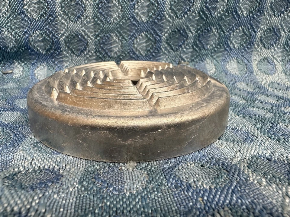 Ford Modelo A 1929-1931 asiento redondo Rumble placa de escalón #A-41563-R Foto 2 de 4