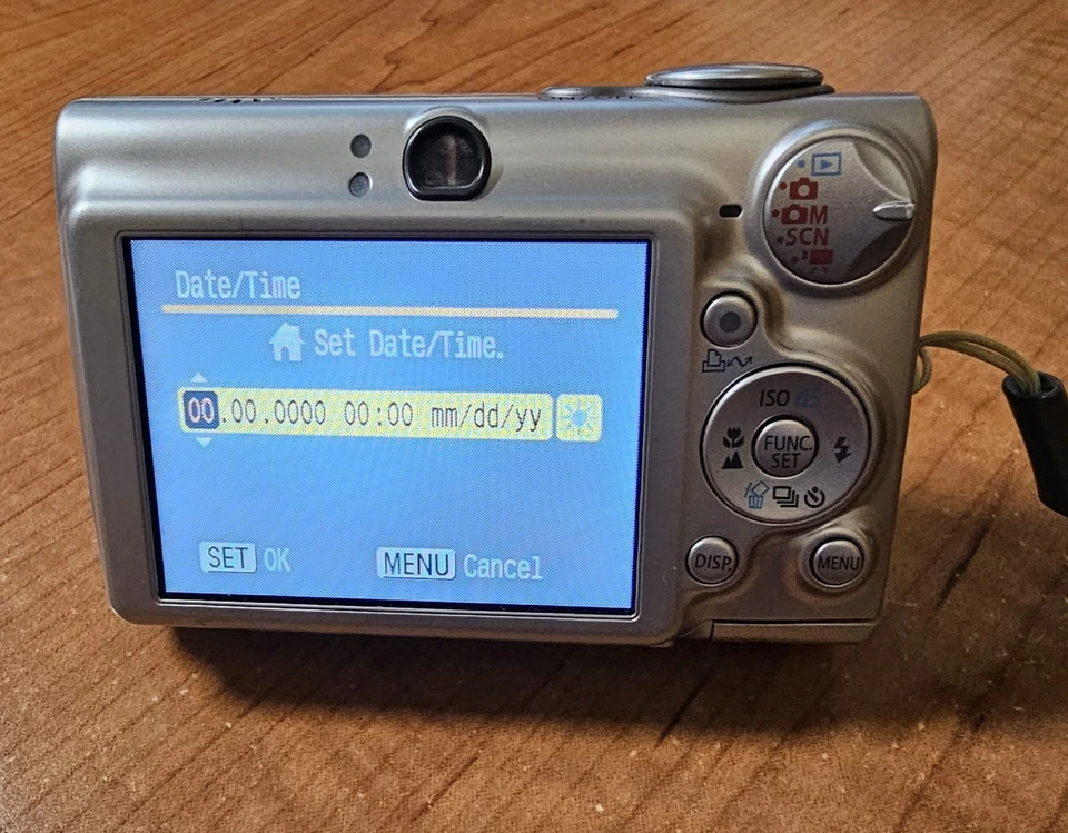 Câmera Digital Canon PowerShot ELPH SD550-SILVER - Carregador - Testado - Imagem 4 de 4