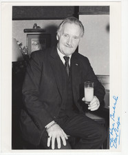 David Lodge Signed 8 x 10 Photo / Autographed Actor / Spike Milligan