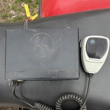Motorola PM400 Mobile Two-Way Radio with Microphone  Power Cables