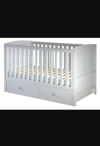 Aldi Mamia Grey Cotbed and Matching Changing Table - Picture 4 of 7
