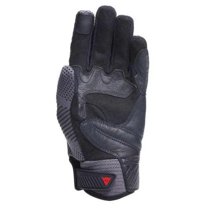 Anthracite, photo 4 of 10