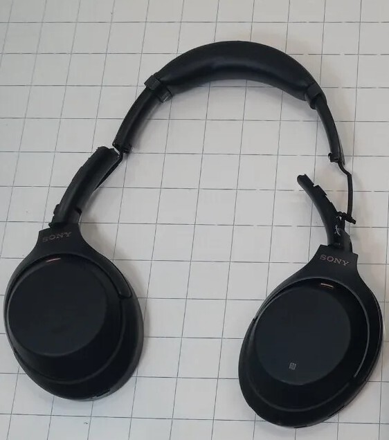 SONY WH-1000XM3【早い者勝ち】ブラック Sony WH-1000XM3 Wireless Noise Cancelling Headphones Black