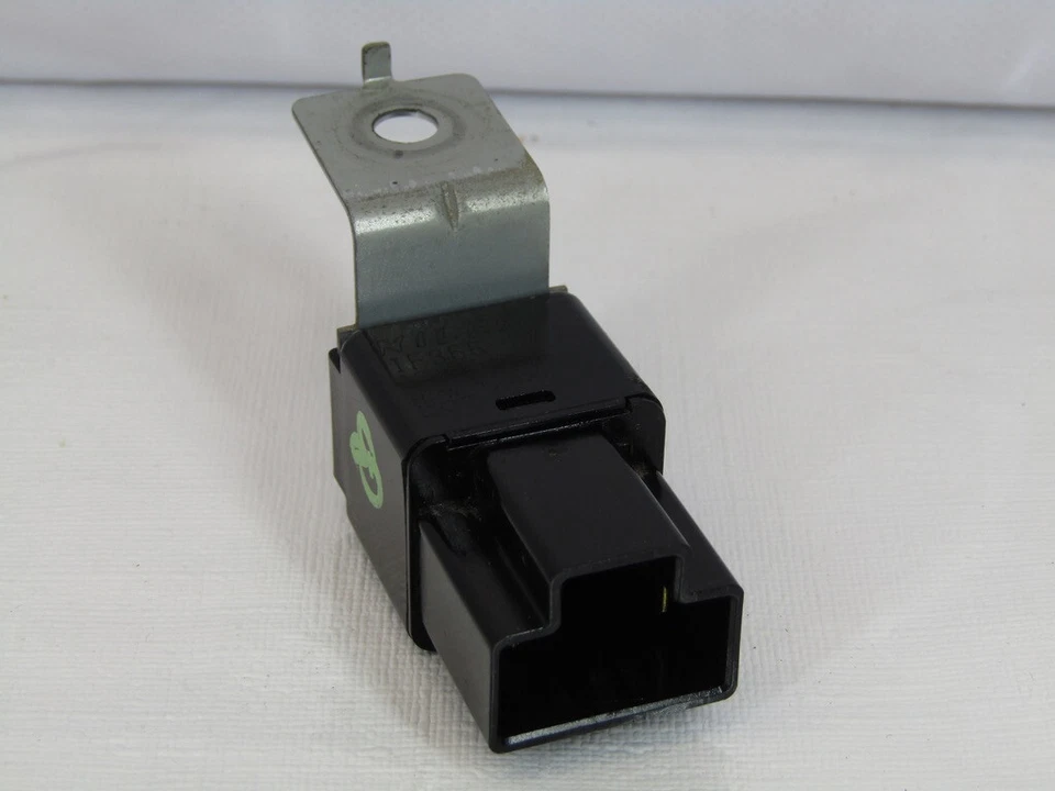 Módulo de relé de alimentación accesorio Subaru Forester 2003-2008 RC-5001 con soporte OEM Foto 2 de 4