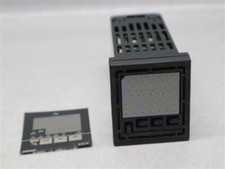 Omron E5CK-AA1-500 E5CKAA1500 Digital Controller AC100-240V 50/60Hz 15VA