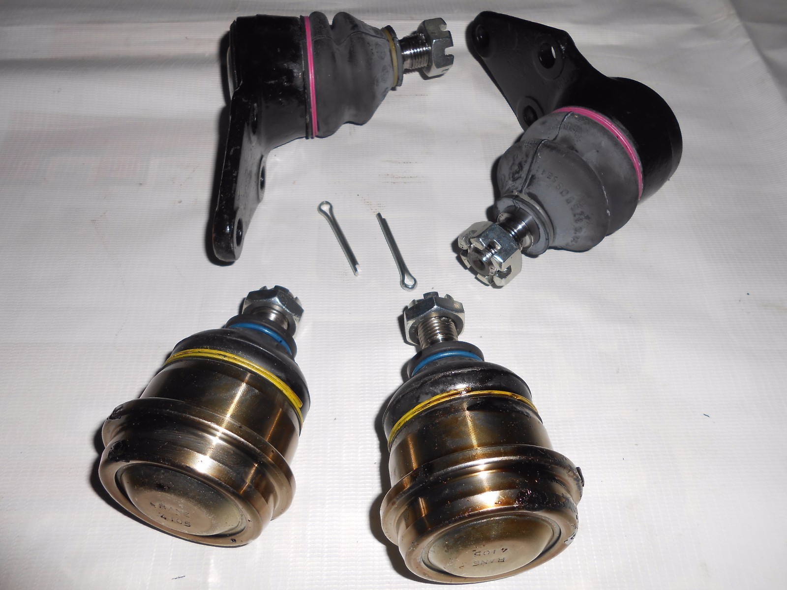GENUINE SUSPENSION UPPER & LOWER BALL JOINT SET MAHINDRA BOLERO OLD GLX