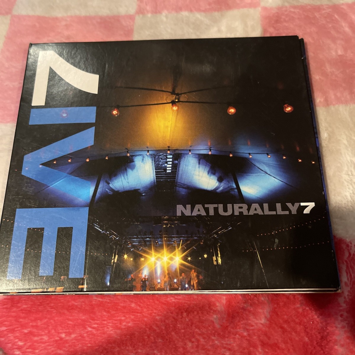 NATURALLY7 LIVE クリアランス IN BERLIN サイン入り DVD Amazon.com