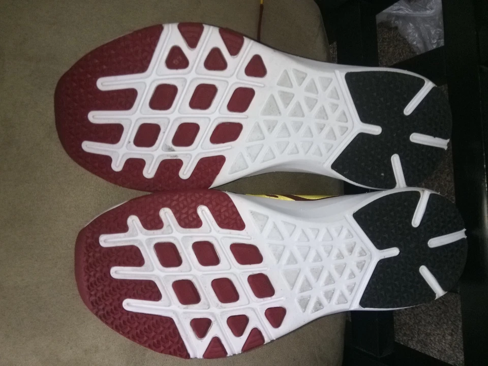 ZAPATILLAS WASHINGTON PIEL ROJA CON LOGO NIKE Foto 4 de 4