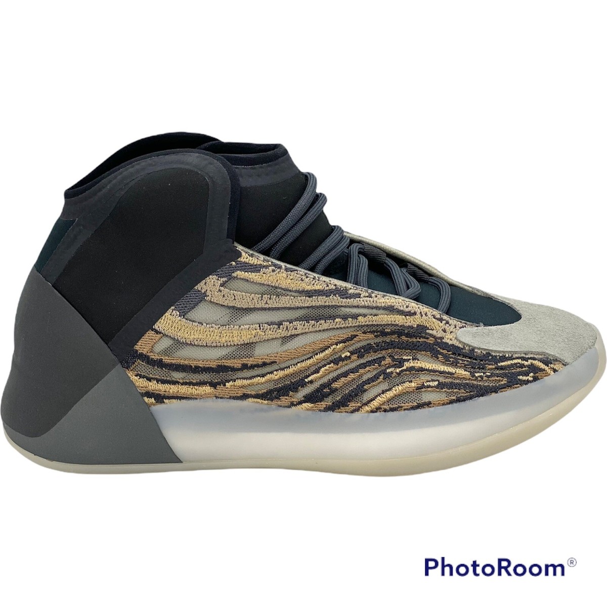 Adidas Mens Yeezy QNTM Basketball Shoes - 'Ambtin' - Size 10 Adidas Mens Yeezy QNTM Basketball Shoes - 'Ambtin' - Size 10