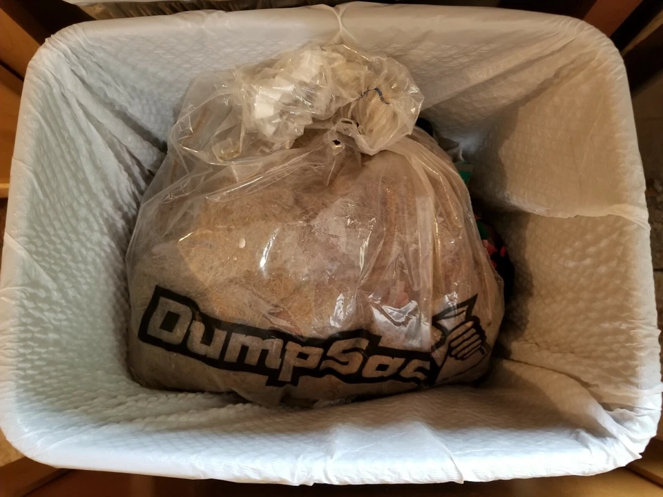 DumpSac® Contain Bagless Vacuum Dirt, Reduce Exposure to Dust Allergens-5 Bag/Pk - Image 4 of 4