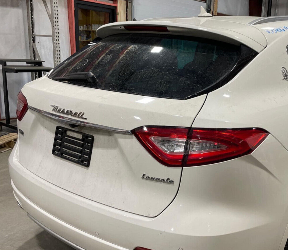 2019 Maserati Levante OEM Rear Trunk Lid Tail Gate Hatchback Bianco White 268