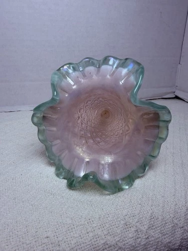 Vintage Stunning Fenton Pink Opalescent Diamond Lace Epergne Horn